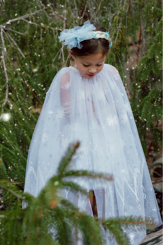 Winter Wonderland Cape Size 3-4