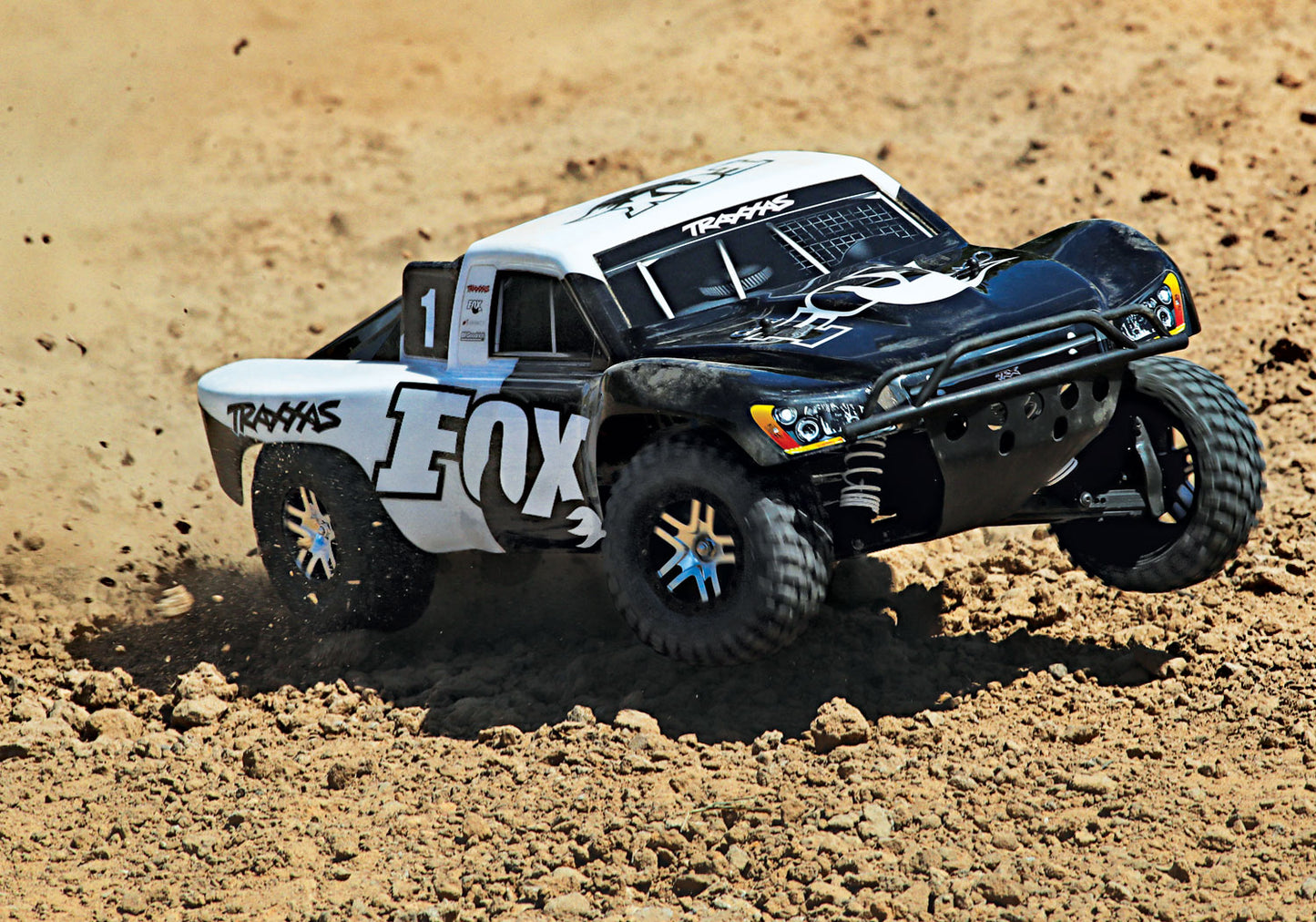 Traxxas Slash 4X4 Brushless 1/10 4WD RTR Short Course Truck Fox (Battery & Charger not included)