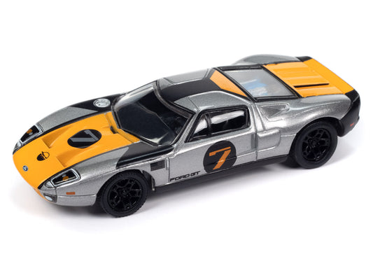 Ford GT 2005 1/64