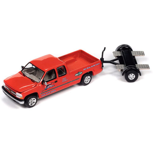 Chevy Silverado with Tow Dolly 2002 1/64