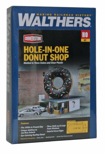 HO Hole-In-One Donut Shop