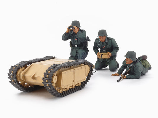 German Assault Pioneer Team Goliath 1/35