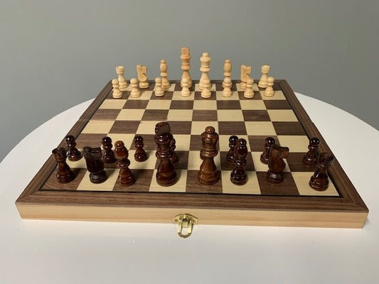 Magnetic Folding Chess Set 15X15"